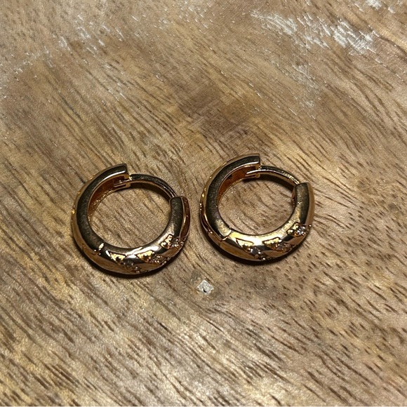 CZ Huggies Gold Vermeil Over 925 Sterling Silver Earrings - Picture 11 of 12